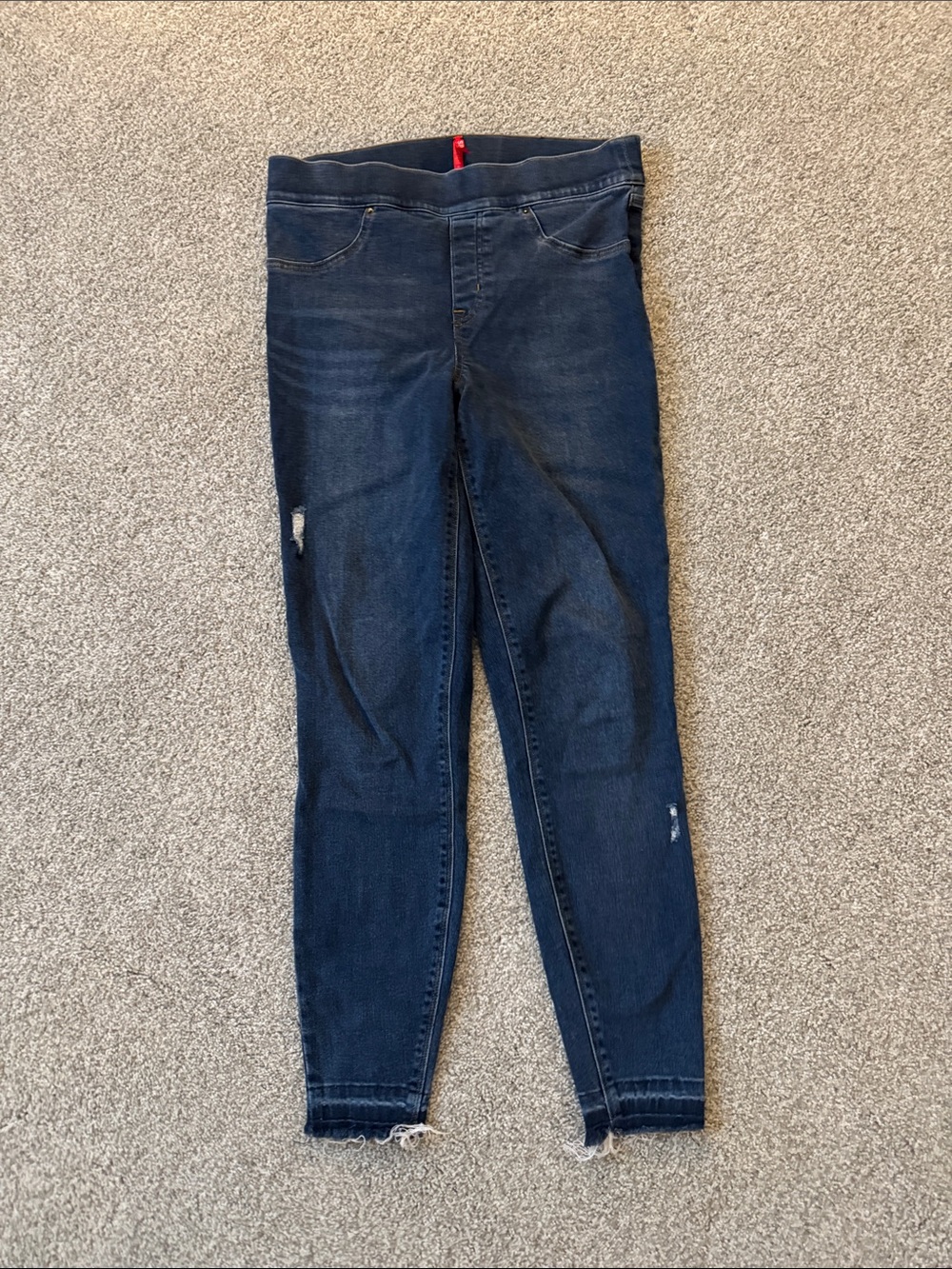 SpanDark Wash Stretch Jeggings with Subtle Distressing